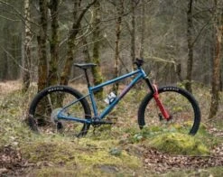 MARIN Bikes, EL ROY 29 V Rigid Frame Enduro Bike 2023 -Fahrräder Geschaft 23 elroy detail 5a