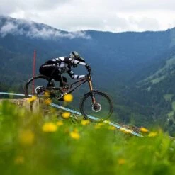 Santa Cruz, V10.7 CC MIX S-kit 2022 -Fahrräder Geschaft 5b6db5f7 1e8c 44f9 8c60 42490901f612 leo21as6i5149